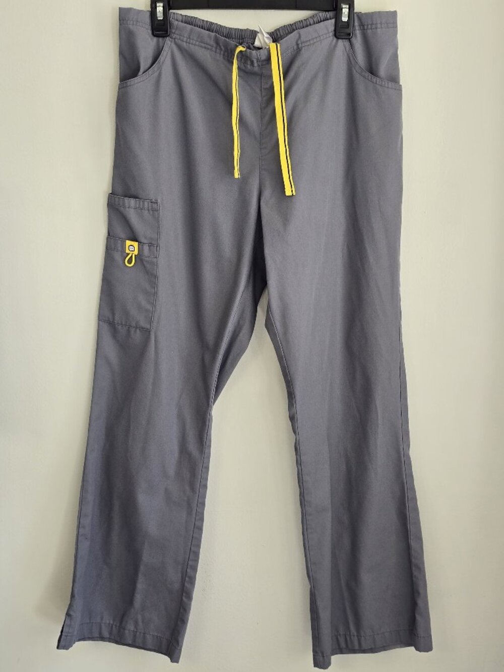 Wonder wink Spread Good Cheer Gray Cargo Pants Yellow Drawstring Size L Cotton